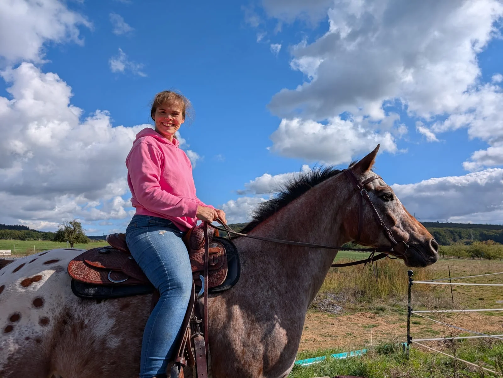 Inhaberin von Pünktchen Ponys beim Reiten